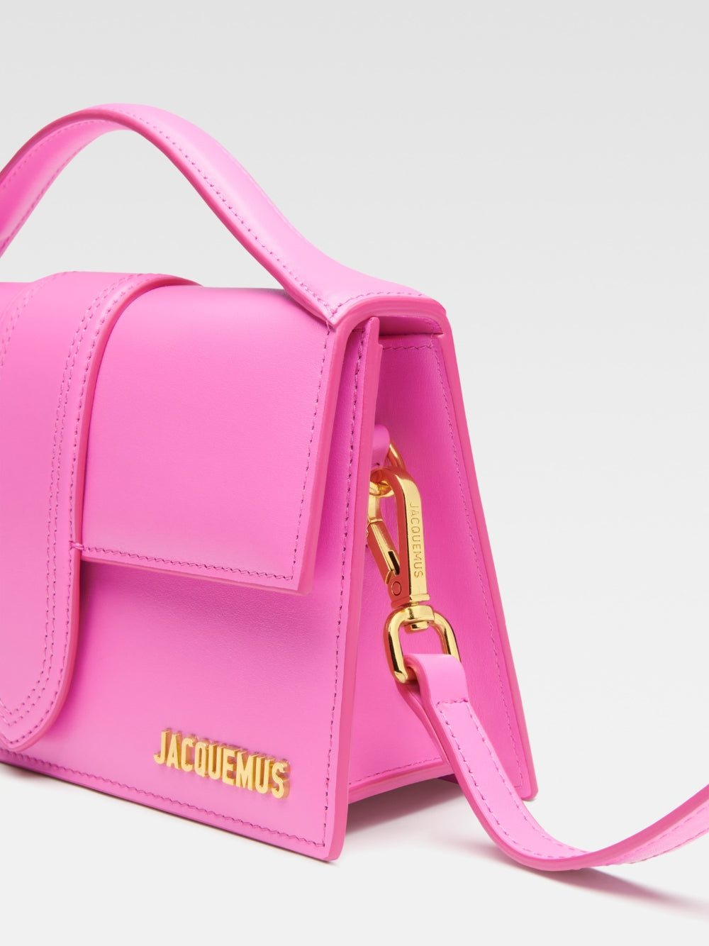 Sac bandoulière en cuir rose