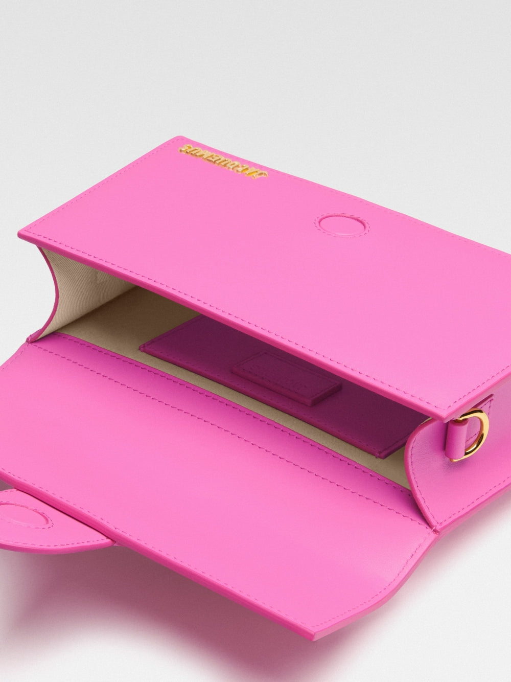 Sac bandoulière en cuir rose