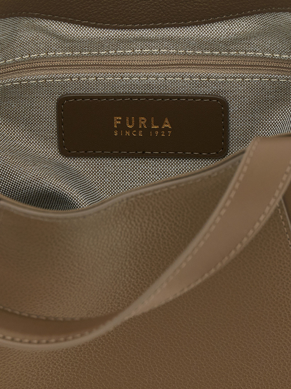 Sac fourre-tout en cuir de veau gris