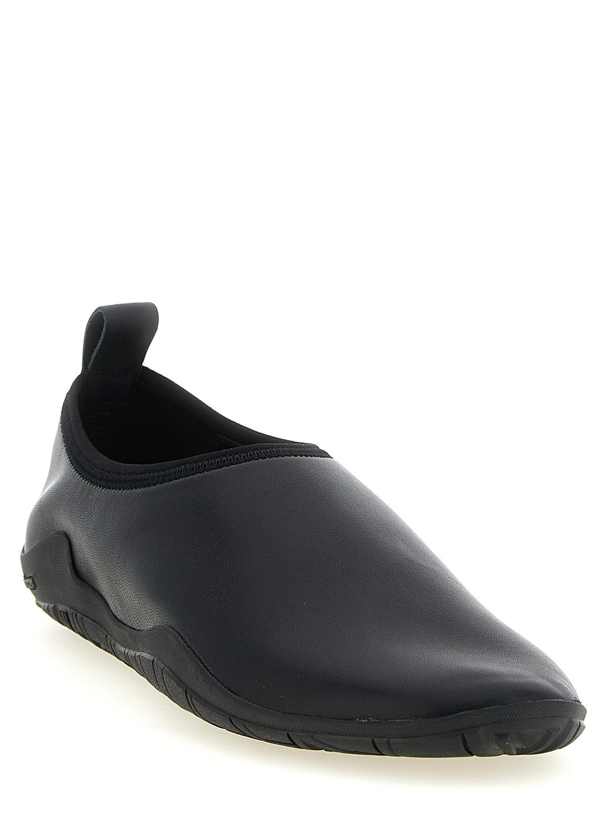 Pantoufles synthétiques noires