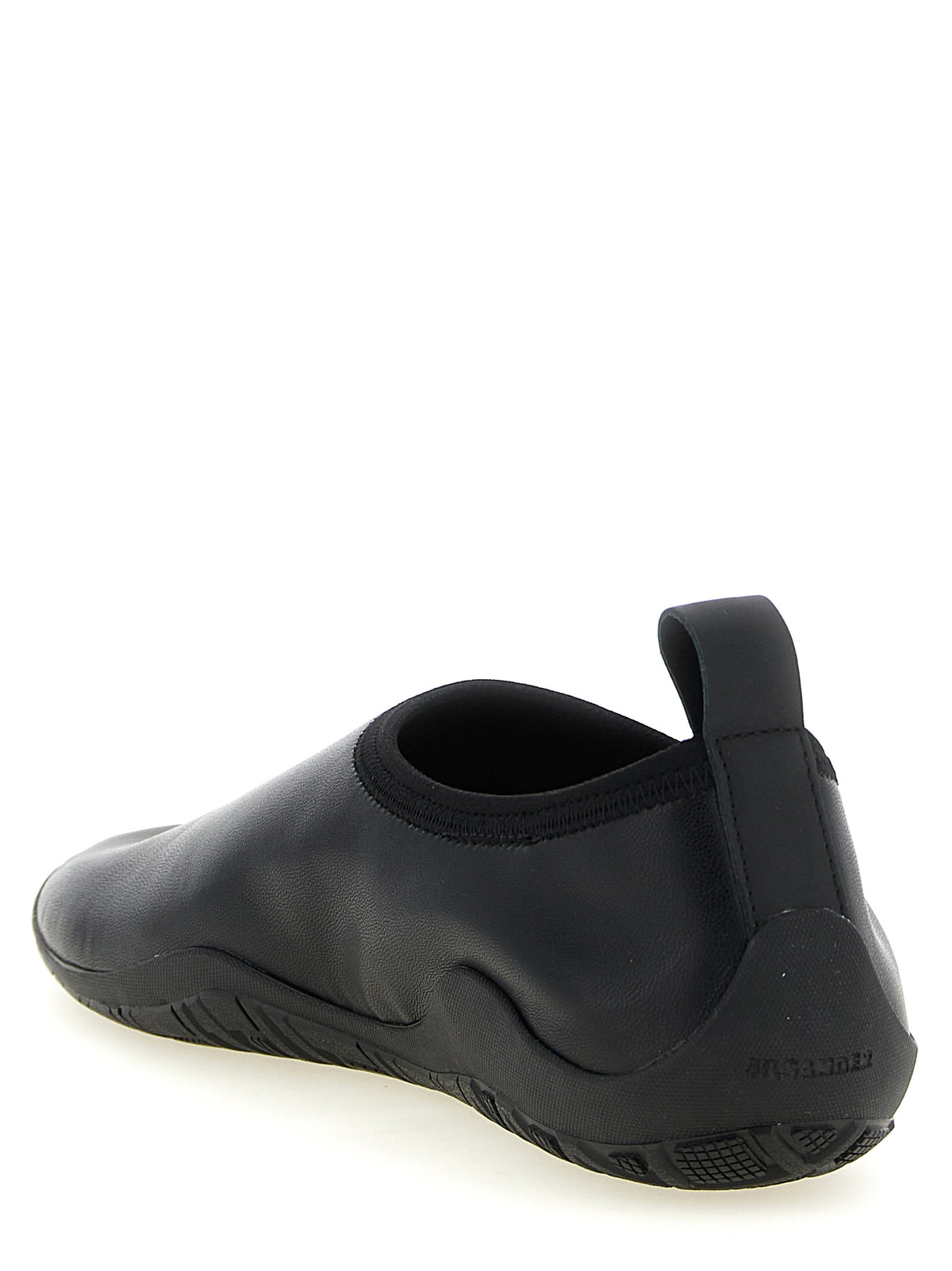 Pantoufles synthétiques noires