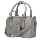Sac à main en cuir gris
