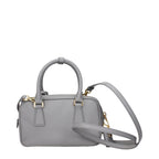 Sac à main en cuir gris