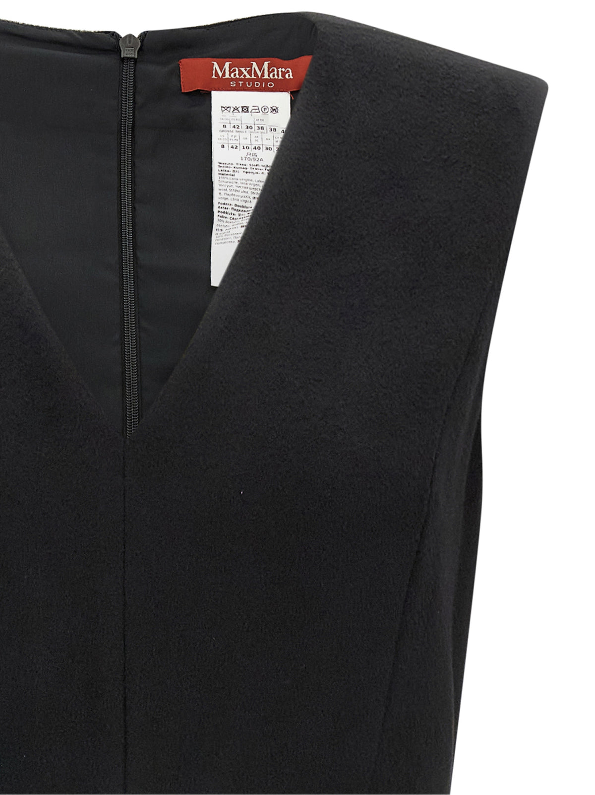 Robe en laine noire