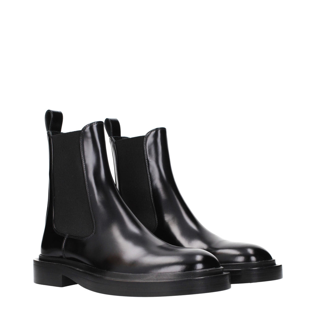 Bottines en cuir noir