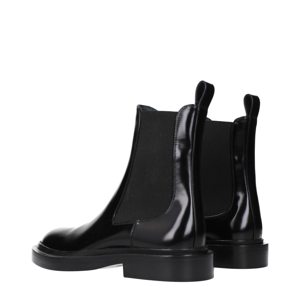Bottines en cuir noir