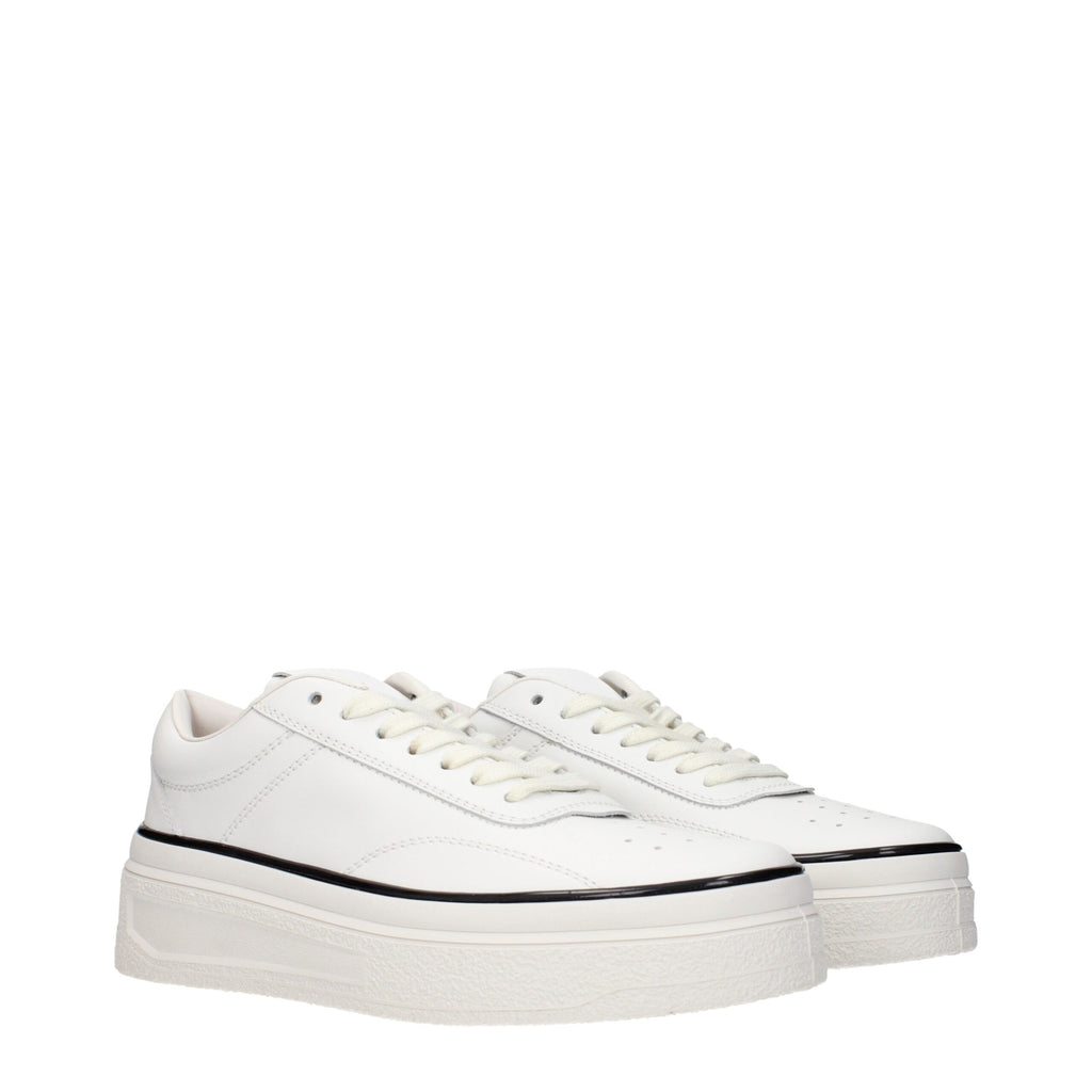Baskets en cuir blanc